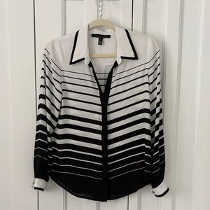 White House Black Market Blouse sz xs